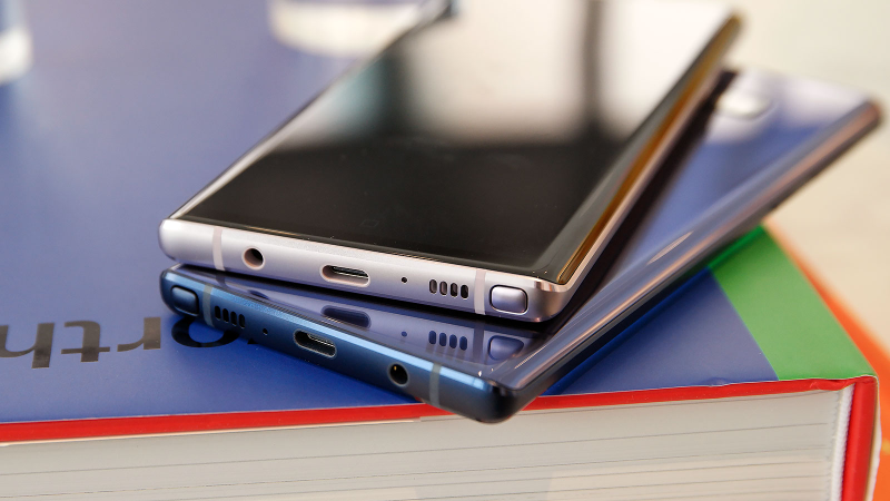 Don’t worry, Samsung hasn’t ditched the headphone jack yet.